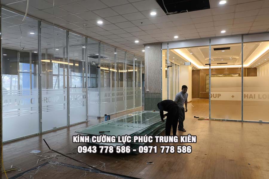 kính cường lực chịu nhiệt bao nhiêu độ